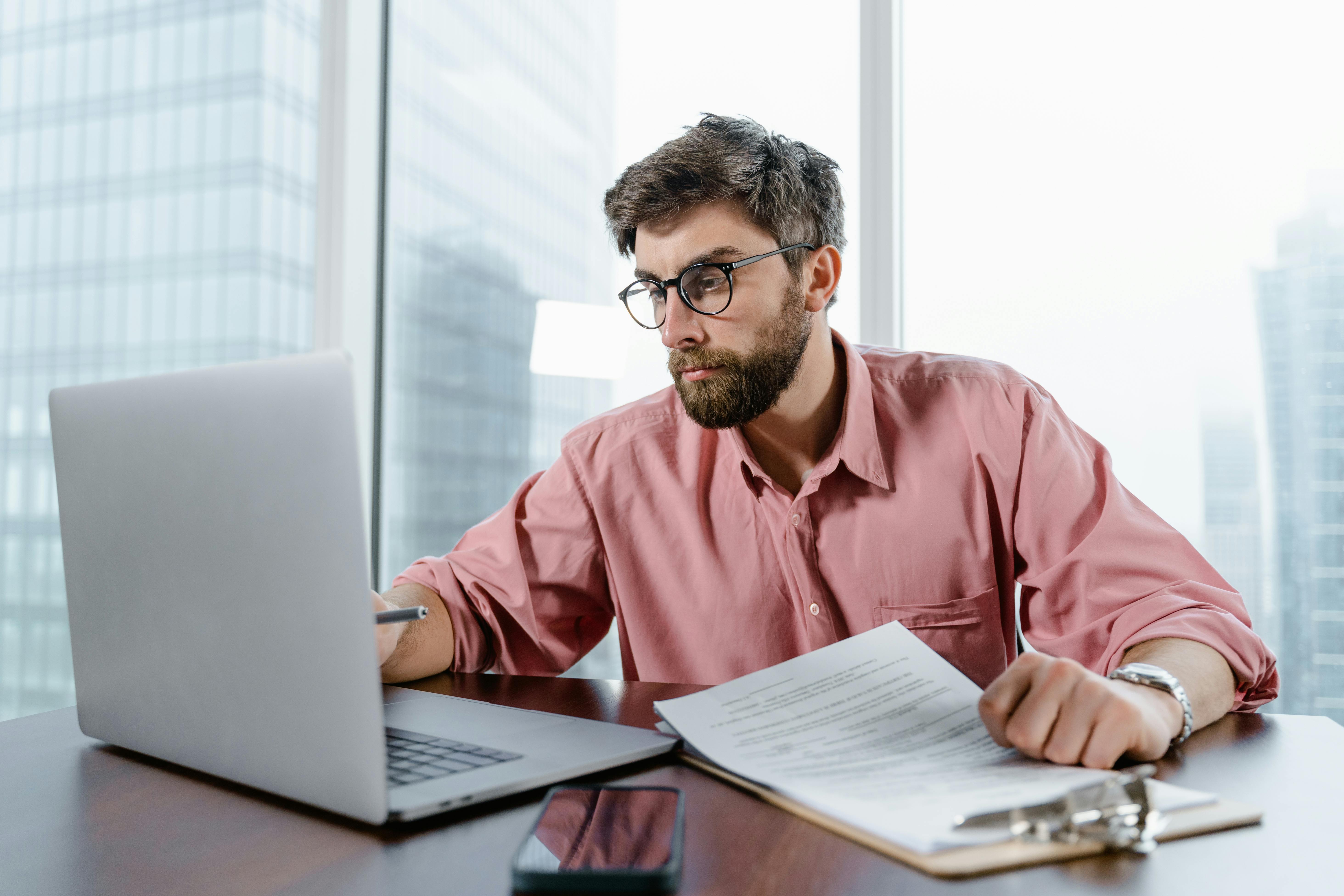 Top 7 Mistakes Companies Make While Bidding in Gujarat Energy Tenders (And How to Avoid Them)